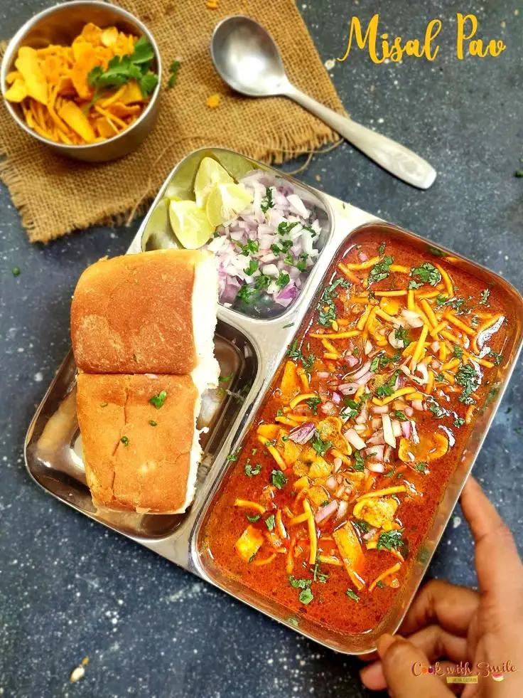 MISAL-PAV-RECIPE-_-SPICY-KOLHAPURI-MISAL-PAV-_-USAL-_-MISAL-PAV-_-Cook-With-Smile